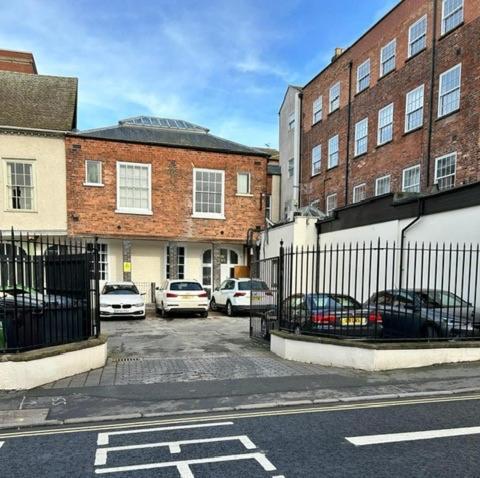 Whiskawaystays - Shaw Mews - Apartment 3 Worcester Luaran gambar